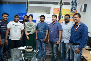 Mahanubhavudu Movie Team At Radio City